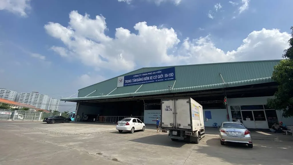 Đăng kiểm xe tải isuzu tại trung tâm đăng kiểm