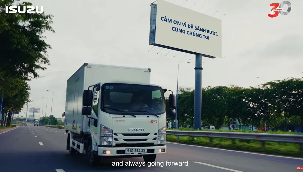3 thập kỷ với 129000 xe isuzu được xuất xưởng