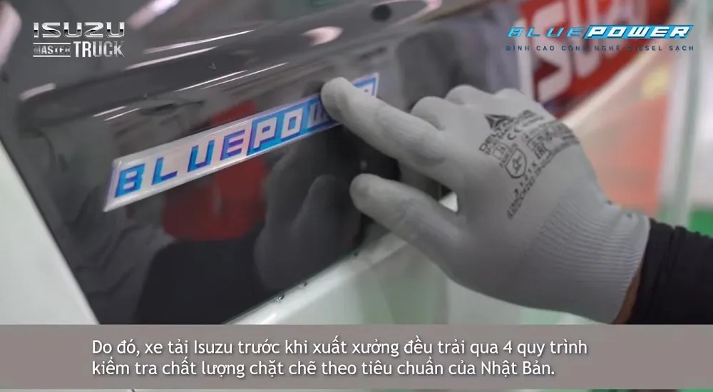 3 thập kỷ với 129000 xe isuzu được xuất xưởng